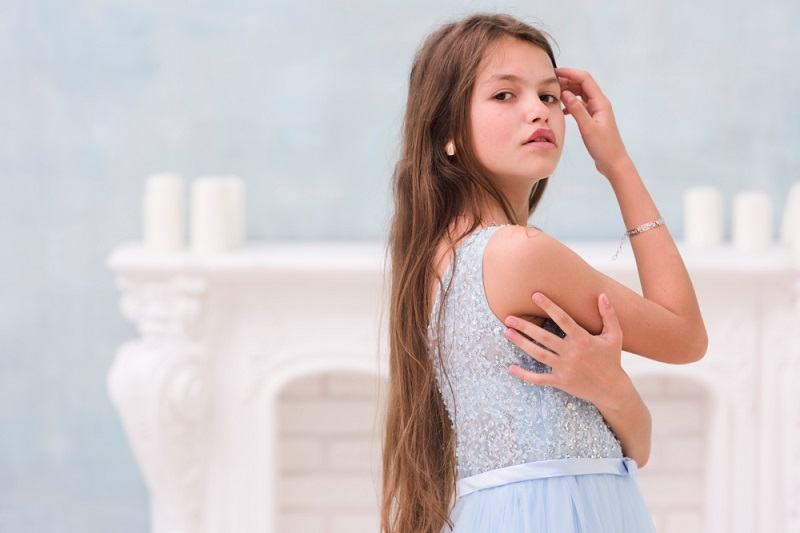 Provocarea glow up in randul fetitelor de 9 ani – impact, riscuri si sfaturi pentru parinti